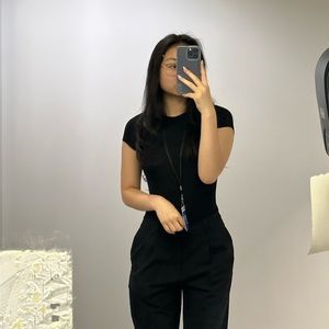 Meet your Posher, Sandy